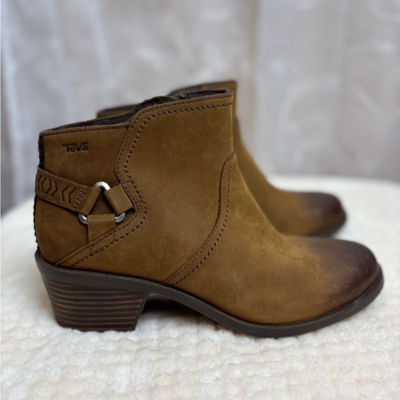 Teva Shoes - Teva Foxy Brown Nubuck Leather Women’s Bootie, Size 7